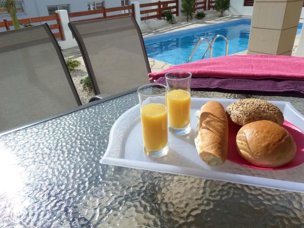 Modern Villa, 4 Bedrooms, Private Pool, Close To Coral Bay Strip Peyia Bagian luar foto
