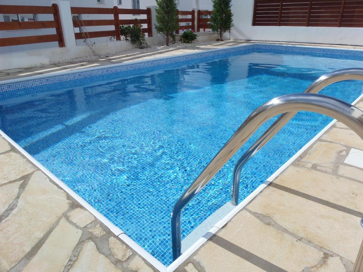 Modern Villa, 4 Bedrooms, Private Pool, Close To Coral Bay Strip Peyia Bagian luar foto
